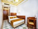 Budget Single room Imperial Palace with backyard view