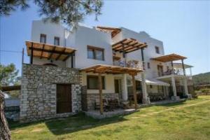 Villa Victoria Apartments, Limenas