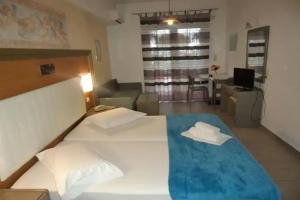 Sea Side Apartments, Kato Stalos