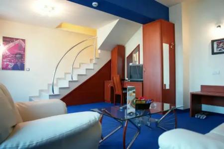 Diplomat Plaza & Resort - 13