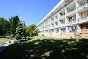 International House of Journalists Resort, Golden Sands