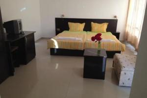 Hotel Paradise, Lozenets