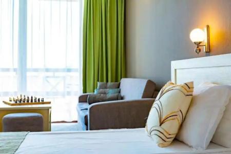 Oasis Del Mare Beach Front - All Inclusive - 24