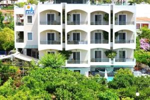 Saga Hotel, Poros