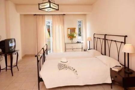 Lambrinos Suites - 33