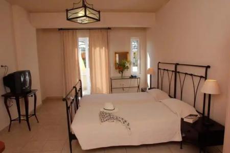 Lambrinos Suites - 58