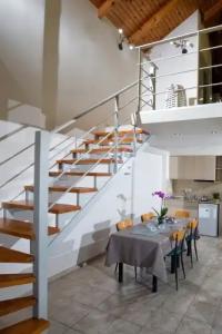 Mary & Mary Royal Suites - 30