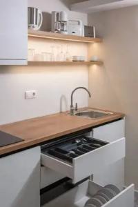 Mary & Mary Royal Suites - 71