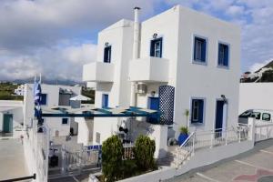 Vira Vivere Houses, Plaka