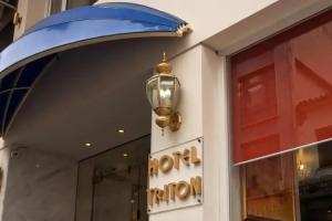 Triton Hotel, Piraeus