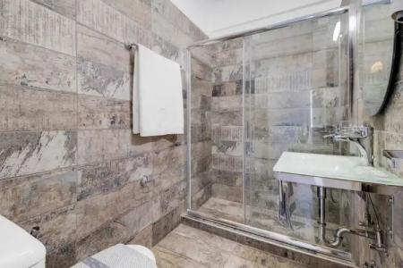 Oasis Exclusive - 34