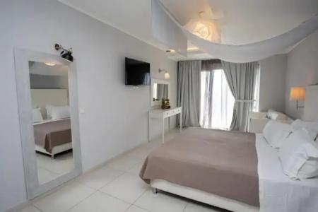 Enjoy Lichnos Bay Village, Camping, and Apartments - 83