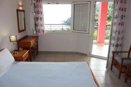 Enjoy Lichnos Bay Village, Camping, and Apartments - 1