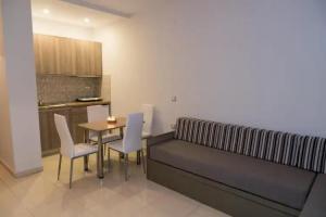 Adonis Apartments, Paralia Katerinis