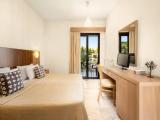 Family Apartment with garden view