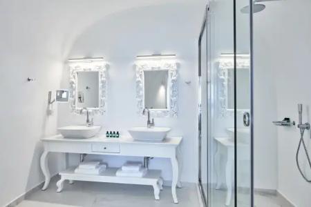 Canaves Oia Suites & Spa - 7