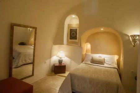 Heliophos Boutique Caves - 36