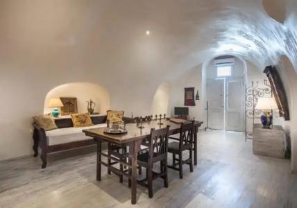 Heliophos Boutique Caves - 131