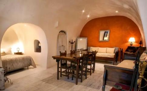 Heliophos Boutique Caves - 13