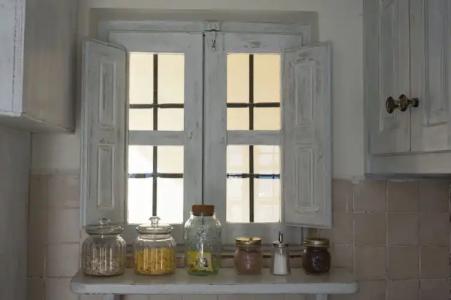 Heliophos Boutique Caves - 220