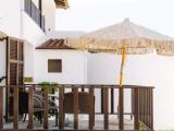 Comfort Triple Villa with street view