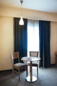 Alexandros Boutique - 201