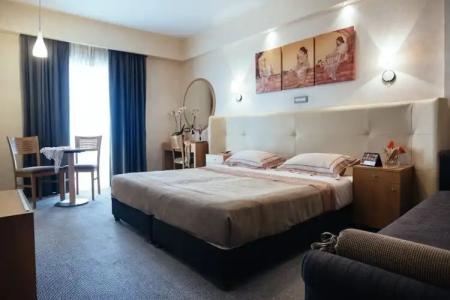 Alexandros Boutique - 222