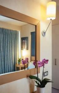 Alexandros Boutique - 144