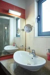 Alexandros Boutique - 95