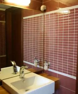 Alexandros Boutique - 104