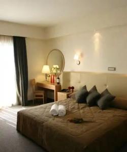 Alexandros Boutique - 24