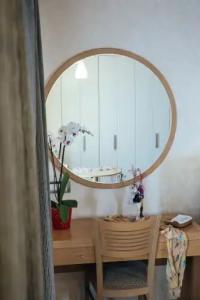 Alexandros Boutique - 227