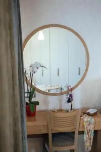 Alexandros Boutique - 203