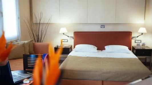 Alexandros Boutique - 94