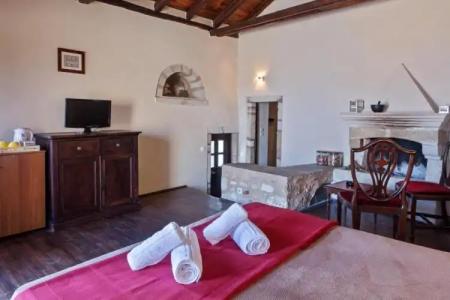 Byzantino Boutique - 102