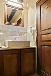 Byzantino Boutique - 18