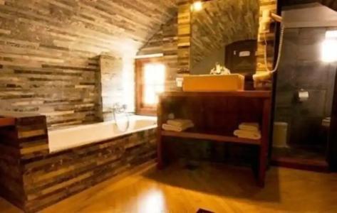 Byzantino Boutique - 81