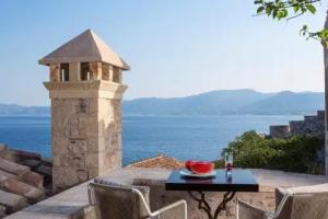 Moni Emvasis Luxury Suites, Monemvasia