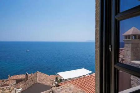 Moni Emvasis Luxury Suites - 83