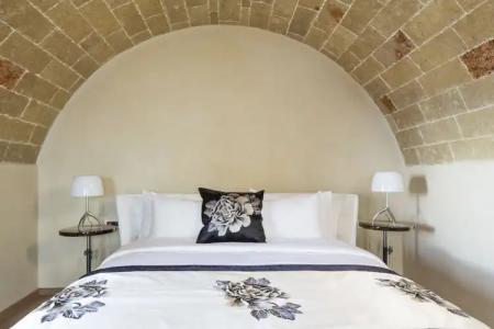 Moni Emvasis Luxury Suites - 65