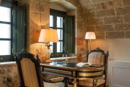 Moni Emvasis Luxury Suites - 58