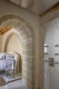Moni Emvasis Luxury Suites - 92