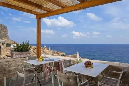 Moni Emvasis Luxury Suites - 20