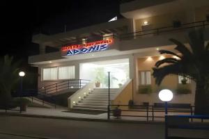 Adonis Hotel