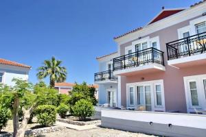 Panselinos Hotel, Mithymna