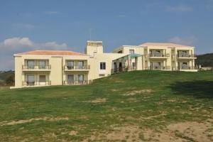 Finiki Plaza, Methoni