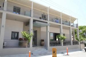 Achilles Hotel, Methoni
