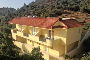 Limnionas Bay Village Hotel, Marathokampos