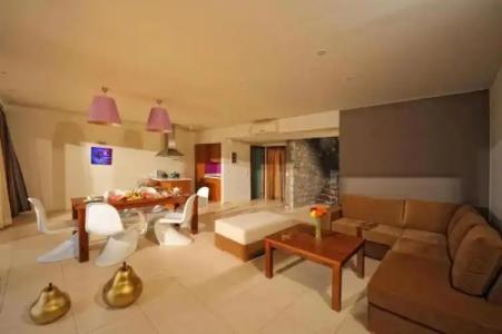 Royal Heights Resort Villas & Spa - 195