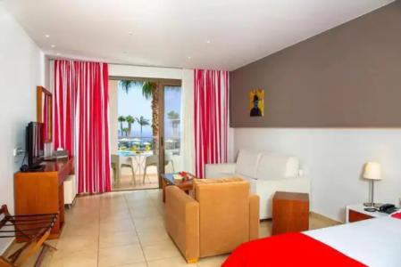 Royal Heights Resort Villas & Spa - 92